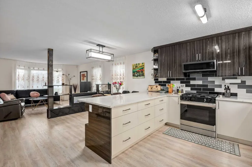 1305 10 Avenue SE High River AB T0L 1B0