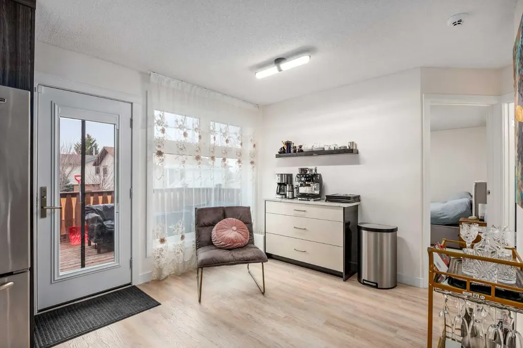 1305 10 Avenue SE High River AB T0L 1B0