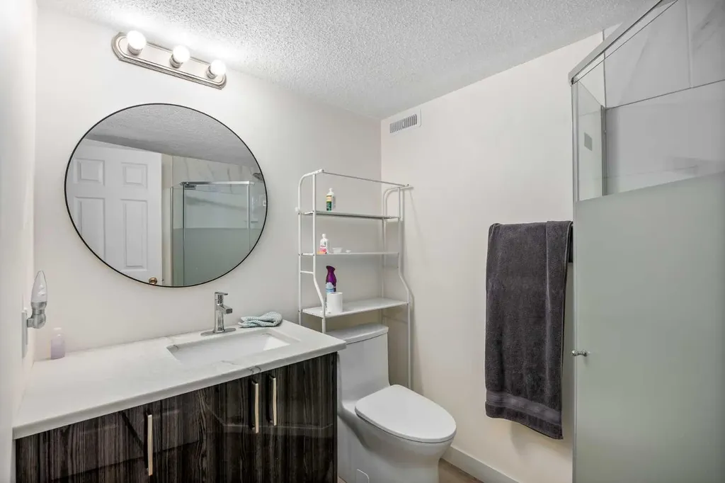 1305 10 Avenue SE High River AB T0L 1B0