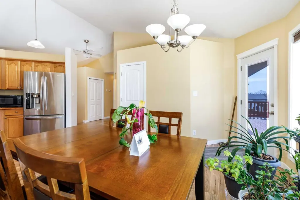 43 Webster Drive Red Deer AB T4N7G4