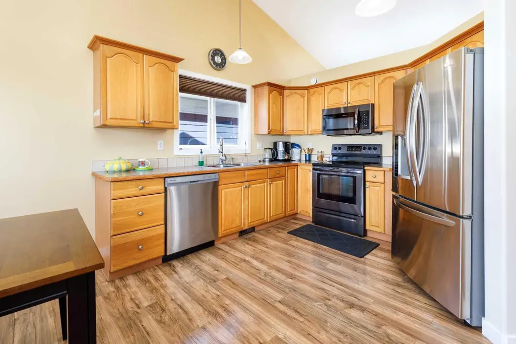 43 Webster Drive Red Deer AB T4N7G4