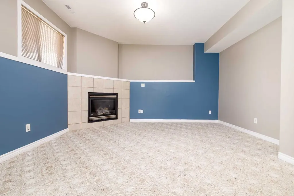 43 Webster Drive Red Deer AB T4N7G4