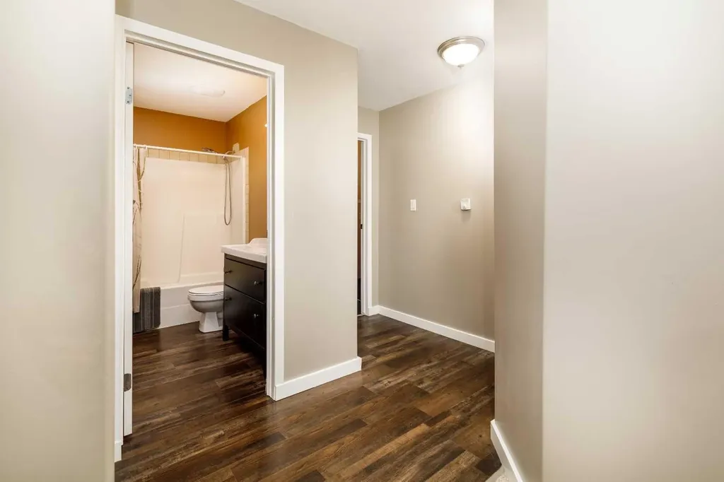 43 Webster Drive Red Deer AB T4N7G4