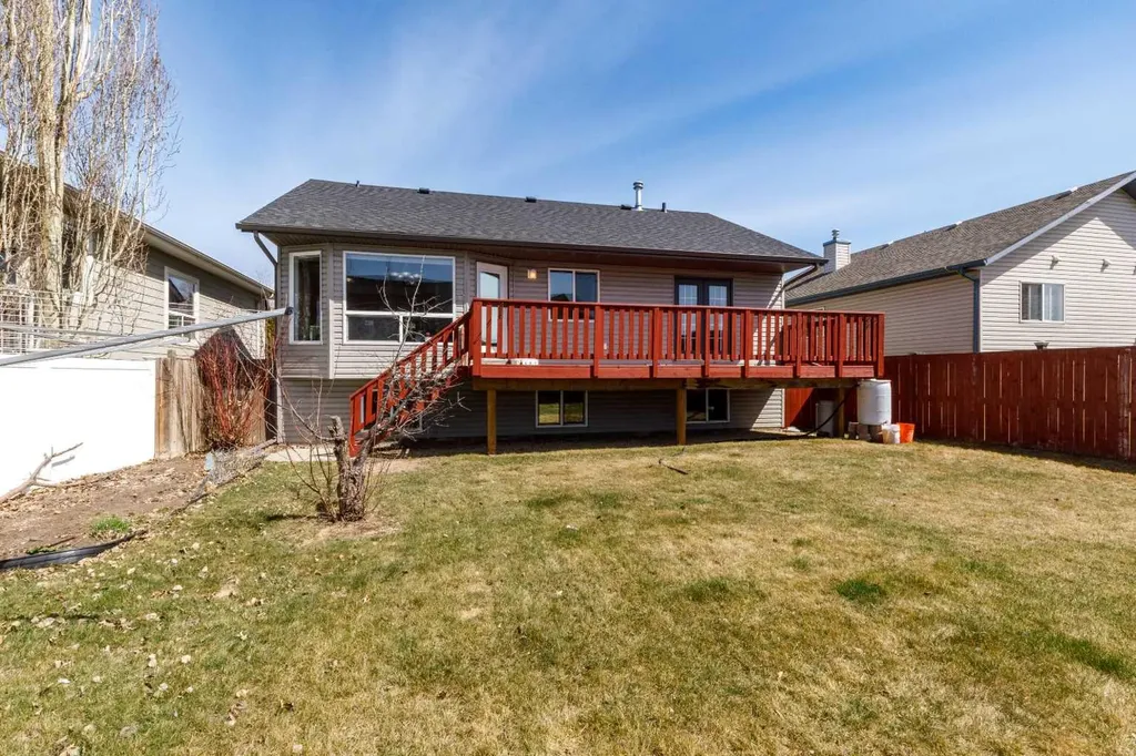 43 Webster Drive Red Deer AB T4N7G4