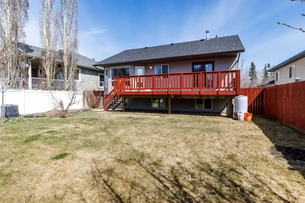 43 Webster Drive Red Deer AB T4N7G4