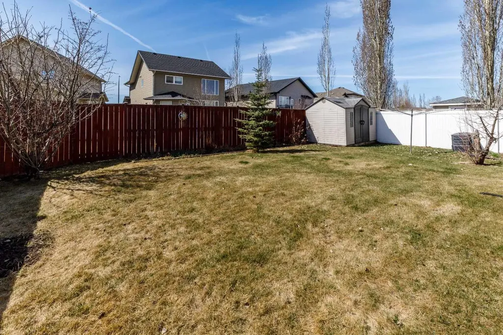 43 Webster Drive Red Deer AB T4N7G4