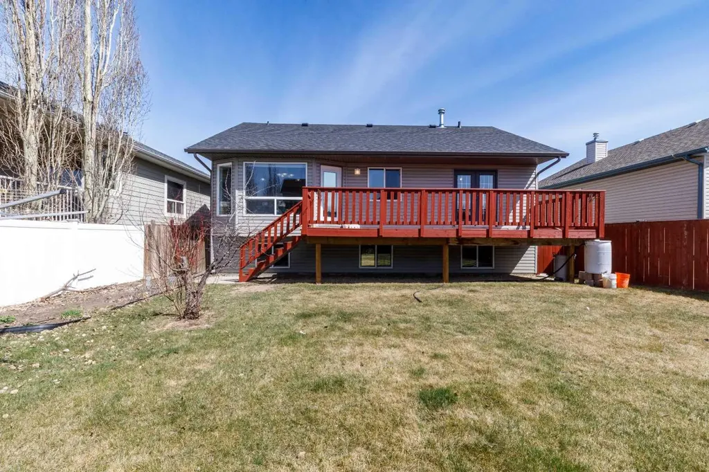 43 Webster Drive Red Deer AB T4N7G4