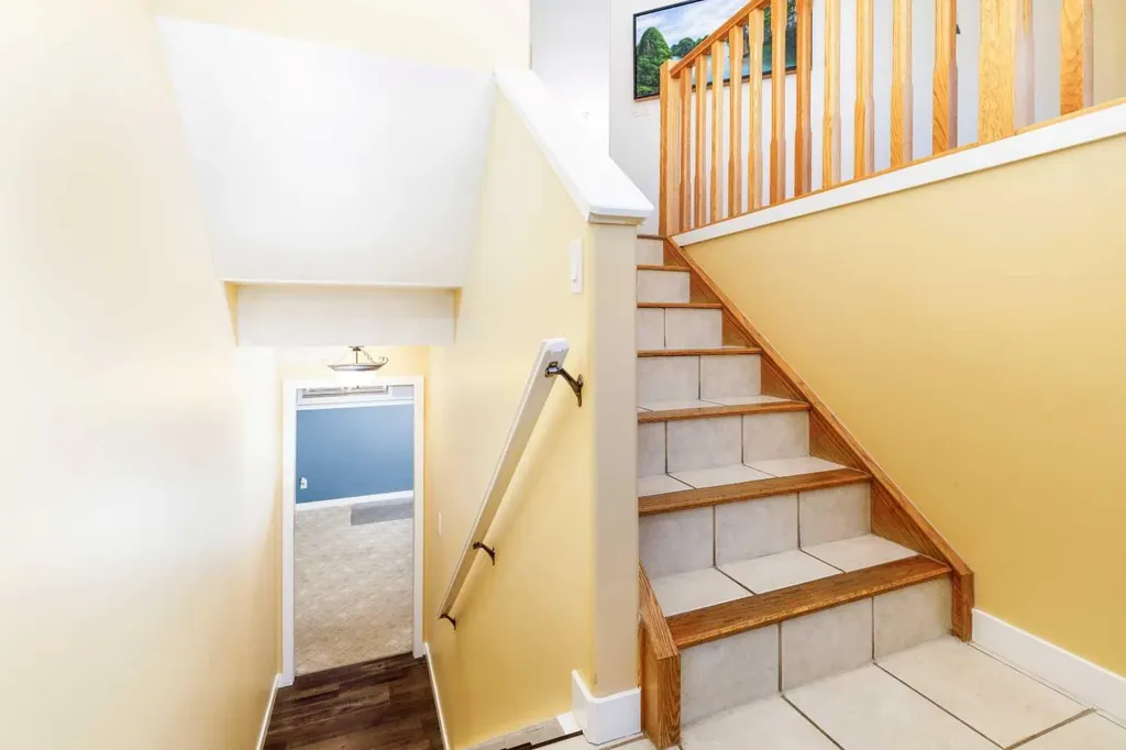 43 Webster Drive Red Deer AB T4N7G4