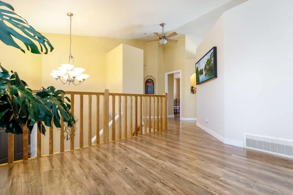 43 Webster Drive Red Deer AB T4N7G4