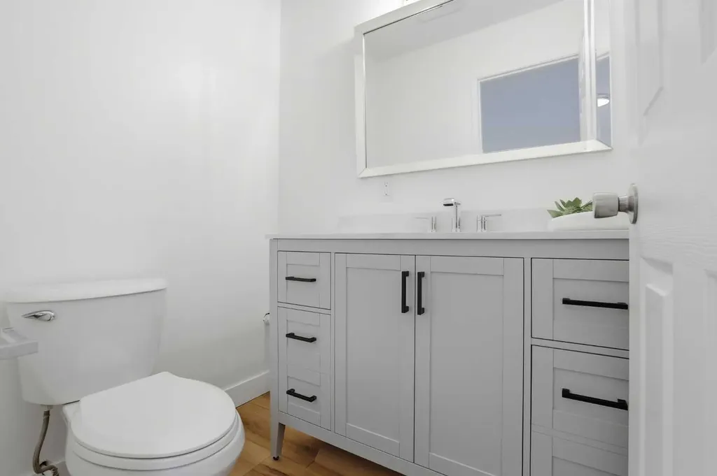 431 Queen Charlotte Drive SE Calgary AB T2J 4H2