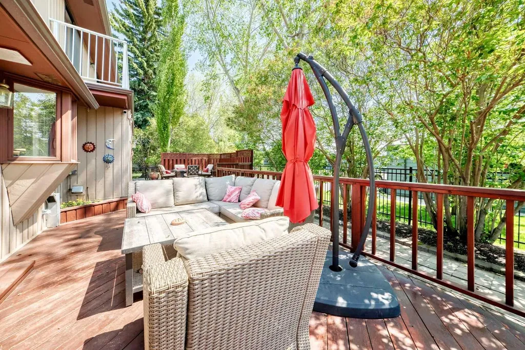 123 Varsity Estates Grove NW Calgary AB T3B 4C8
