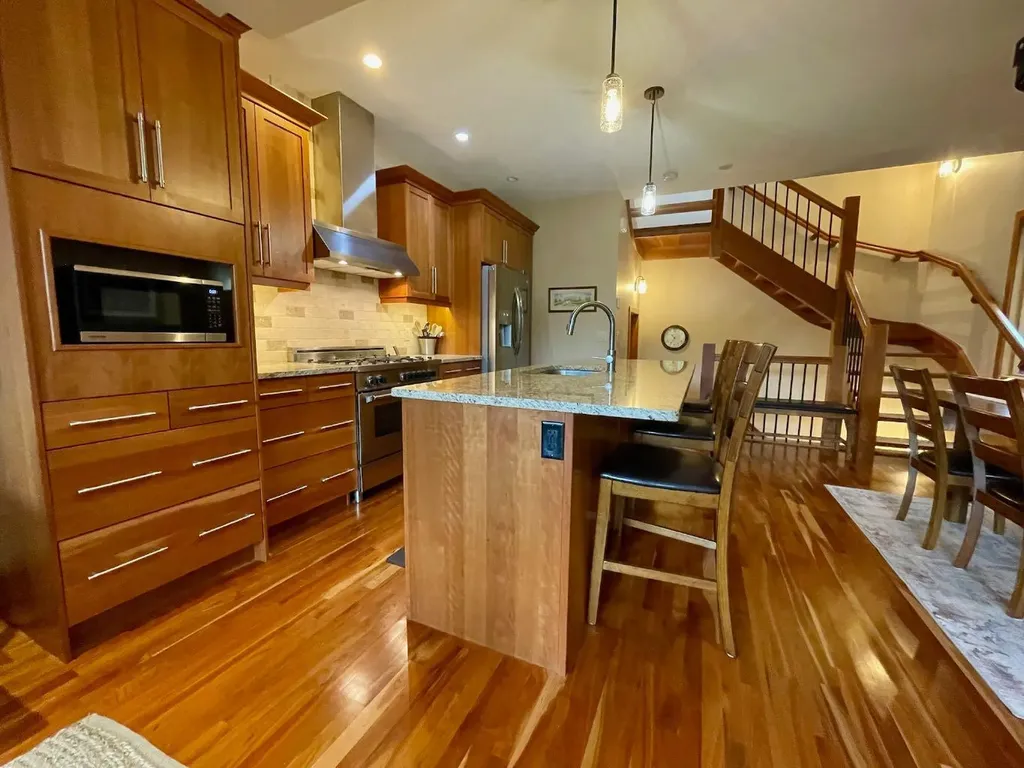 801 4 Street Canmore AB T1W2G9