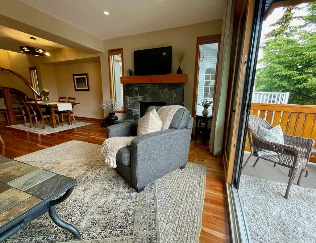 801 4 Street Canmore AB T1W2G9