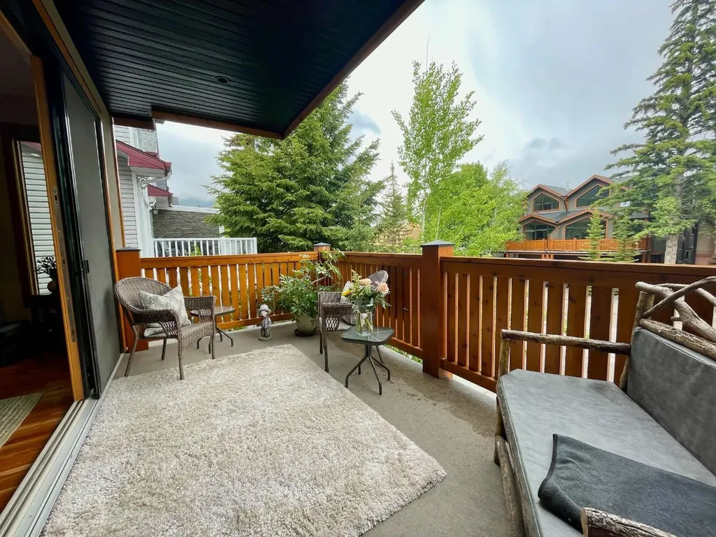 801 4 Street Canmore AB T1W2G9
