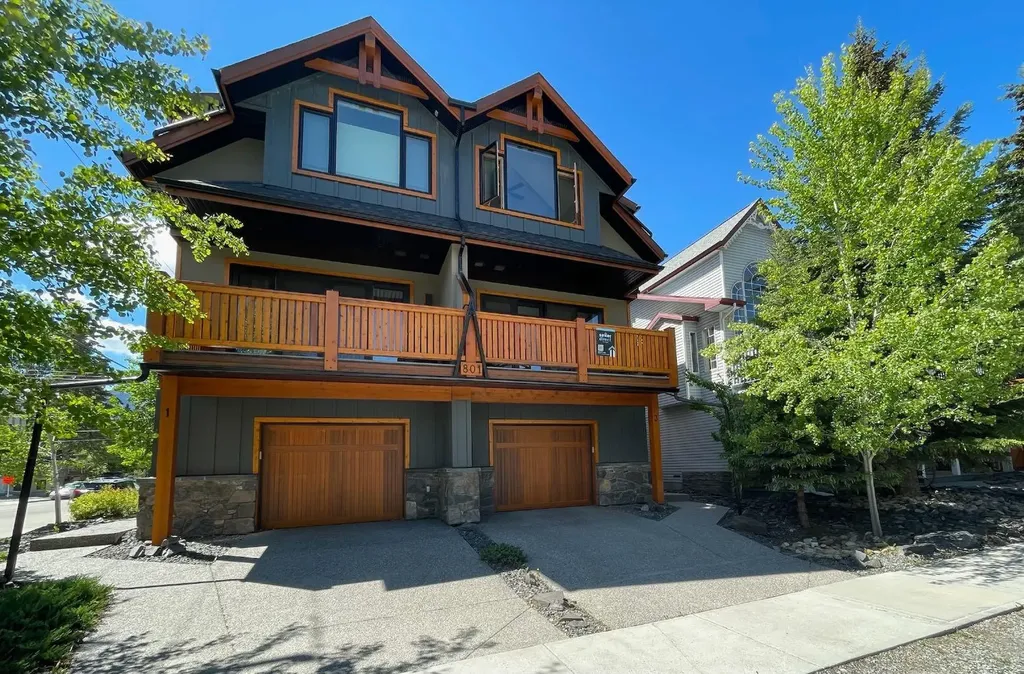801 4 Street Canmore AB T1W2G9