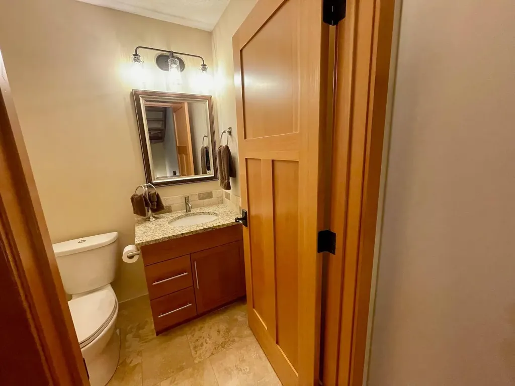 801 4 Street Canmore AB T1W2G9