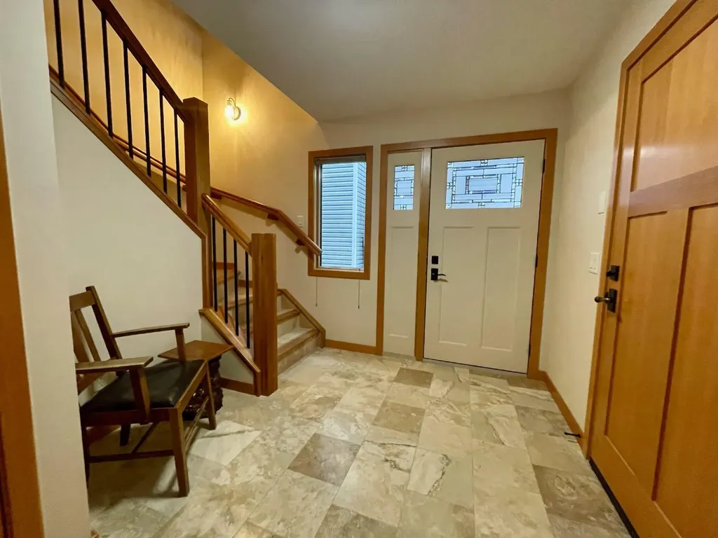 801 4 Street Canmore AB T1W2G9