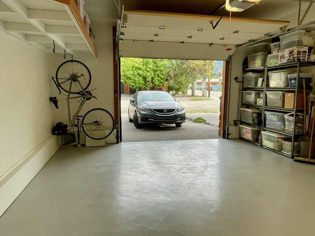 801 4 Street Canmore AB T1W2G9
