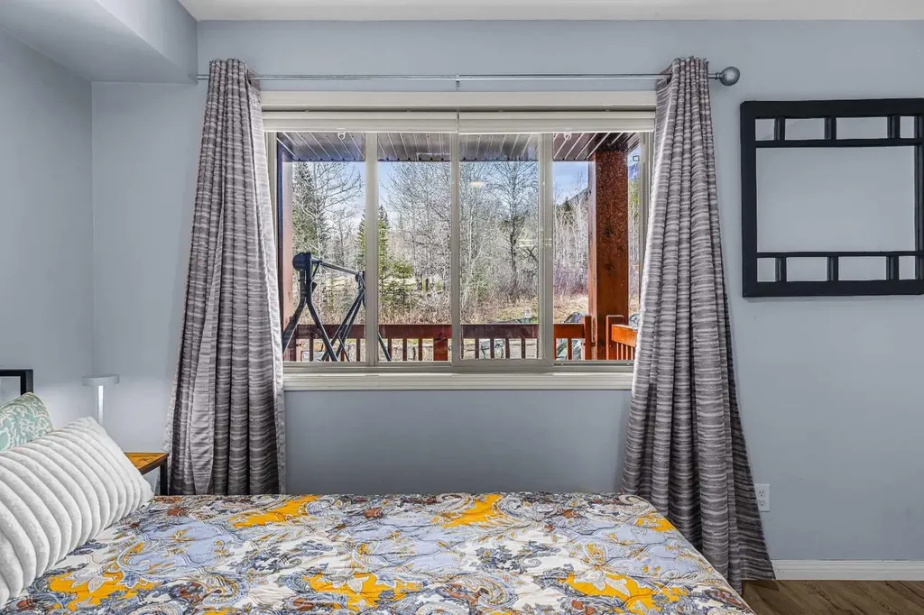 300 Palliser Lane Canmore AB T1W 0H3