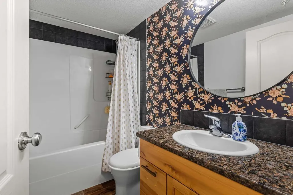 300 Palliser Lane Canmore AB T1W 0H3