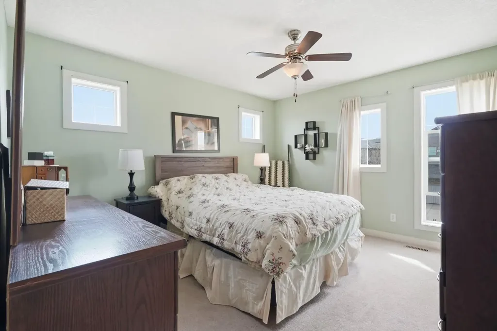 42 Sage Hill Green NW Calgary AB T3R 0H3