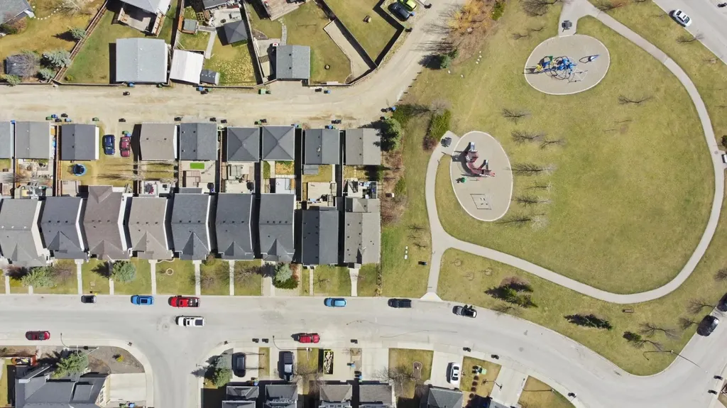 42 Sage Hill Green NW Calgary AB T3R 0H3