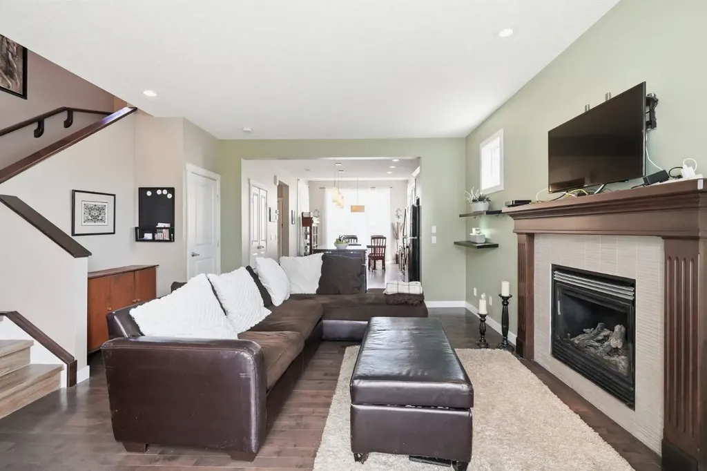 42 Sage Hill Green NW Calgary AB T3R 0H3