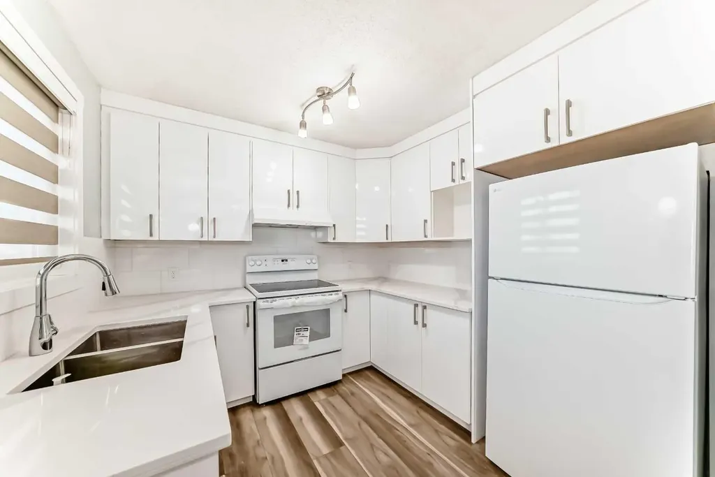 77 Martinbrook Road NE Calgary AB T3J 3E1