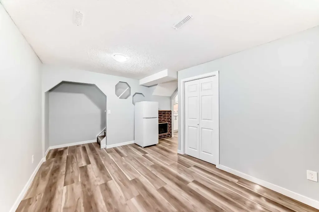 77 Martinbrook Road NE Calgary AB T3J 3E1