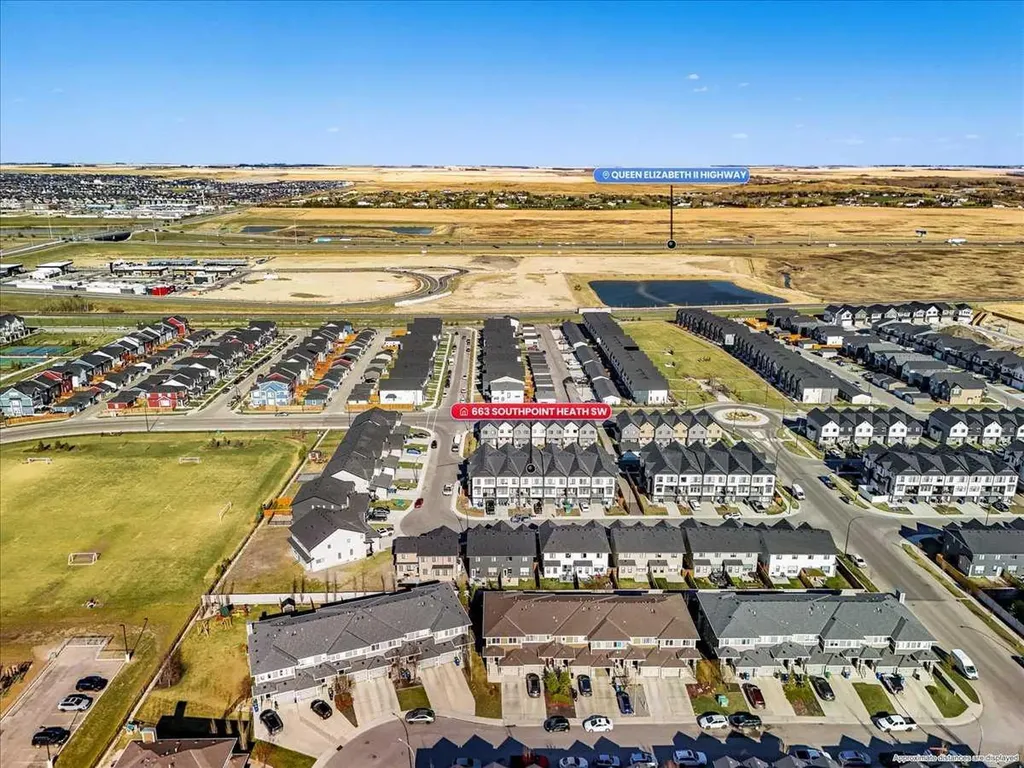 663 South Point Heath SW Airdrie AB T4B5H7