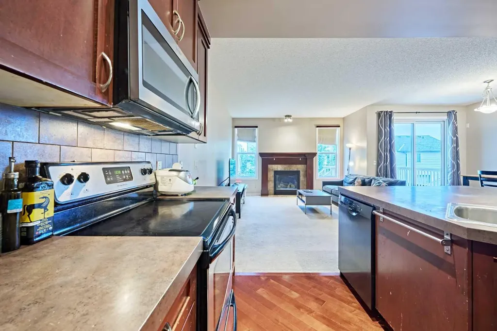 789 Panatella Boulevard NW Calgary AB T3P 1E5
