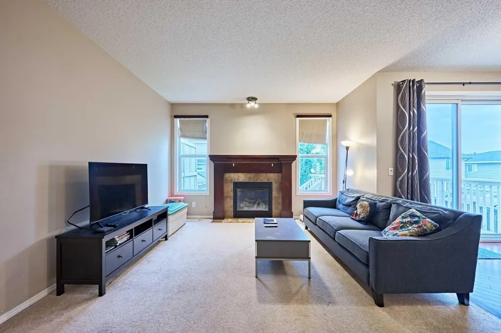 789 Panatella Boulevard NW Calgary AB T3P 1E5