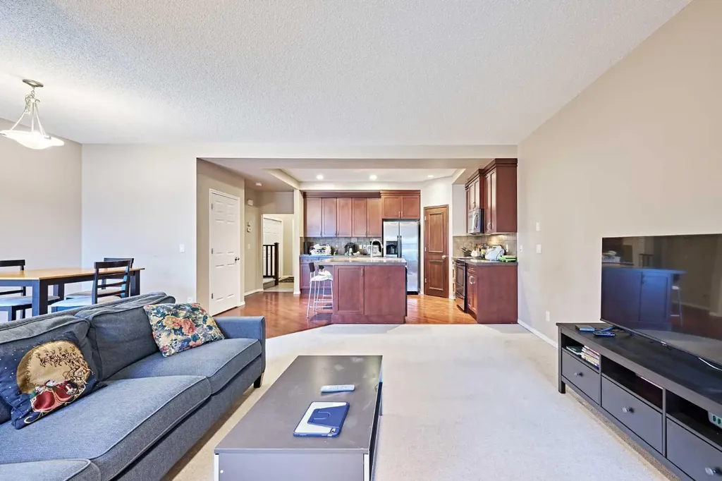 789 Panatella Boulevard NW Calgary AB T3P 1E5