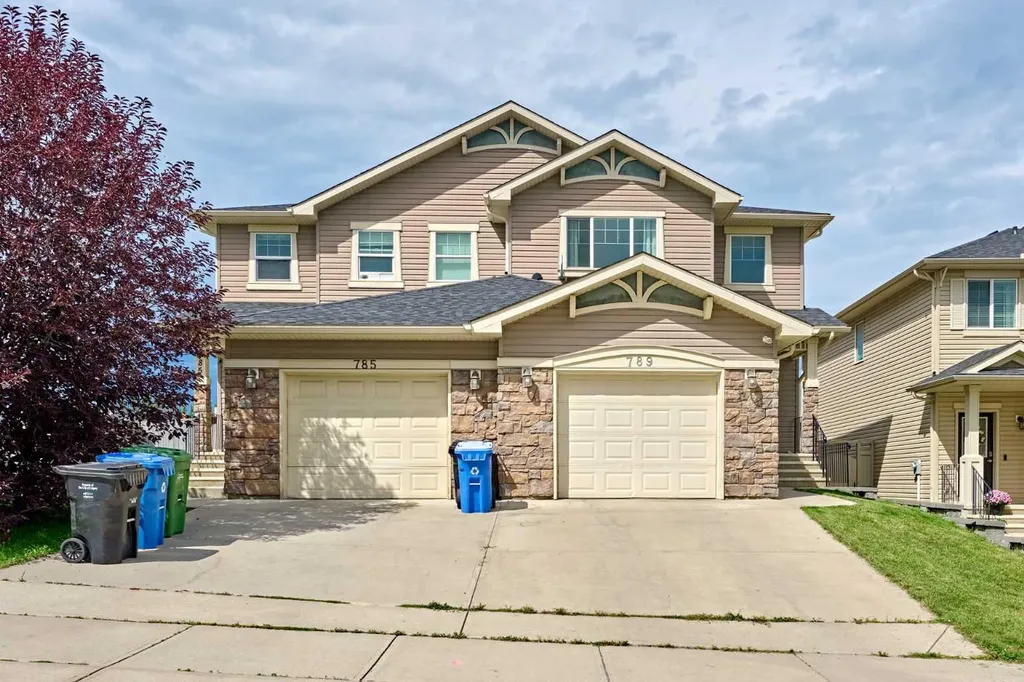 789 Panatella Boulevard NW Calgary AB T3P 1E5