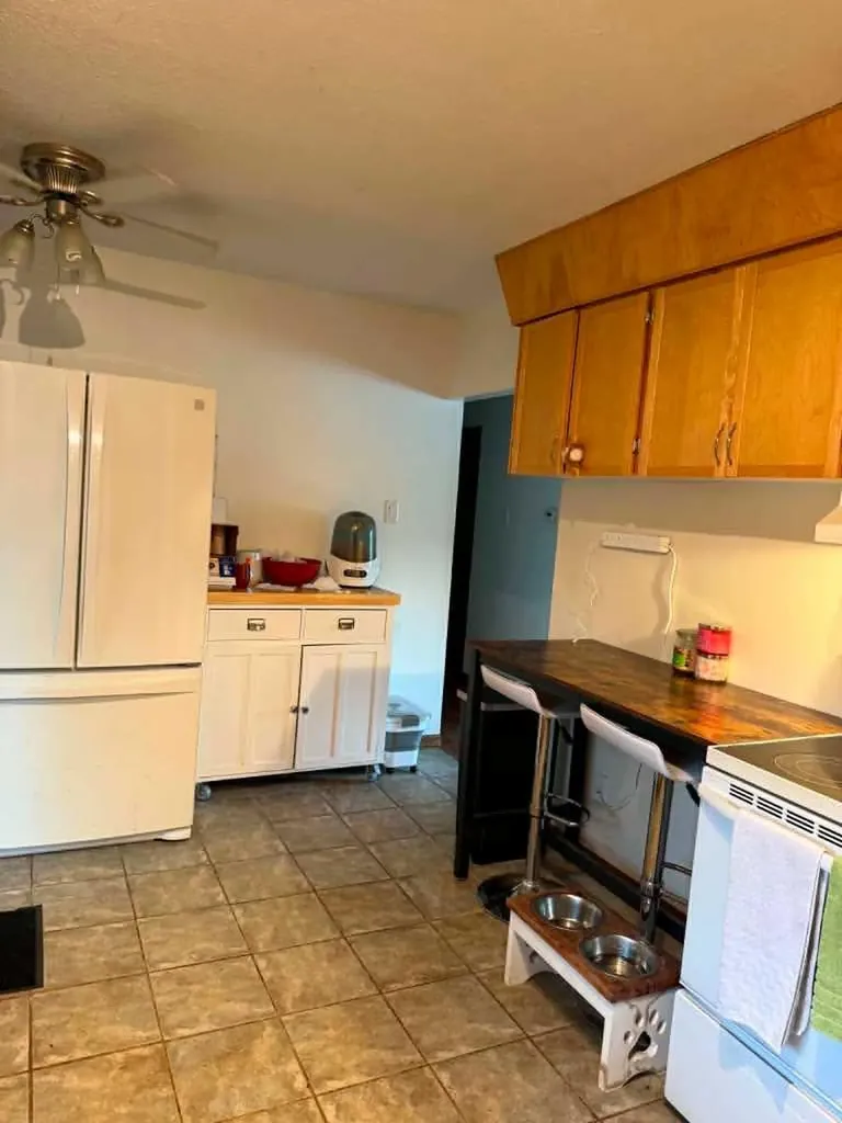 4410 43 Street Ponoka AB T4J1B8