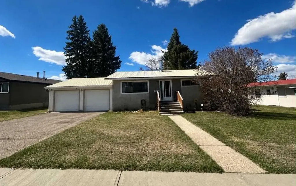 4410 43 Street Ponoka AB T4J1B8