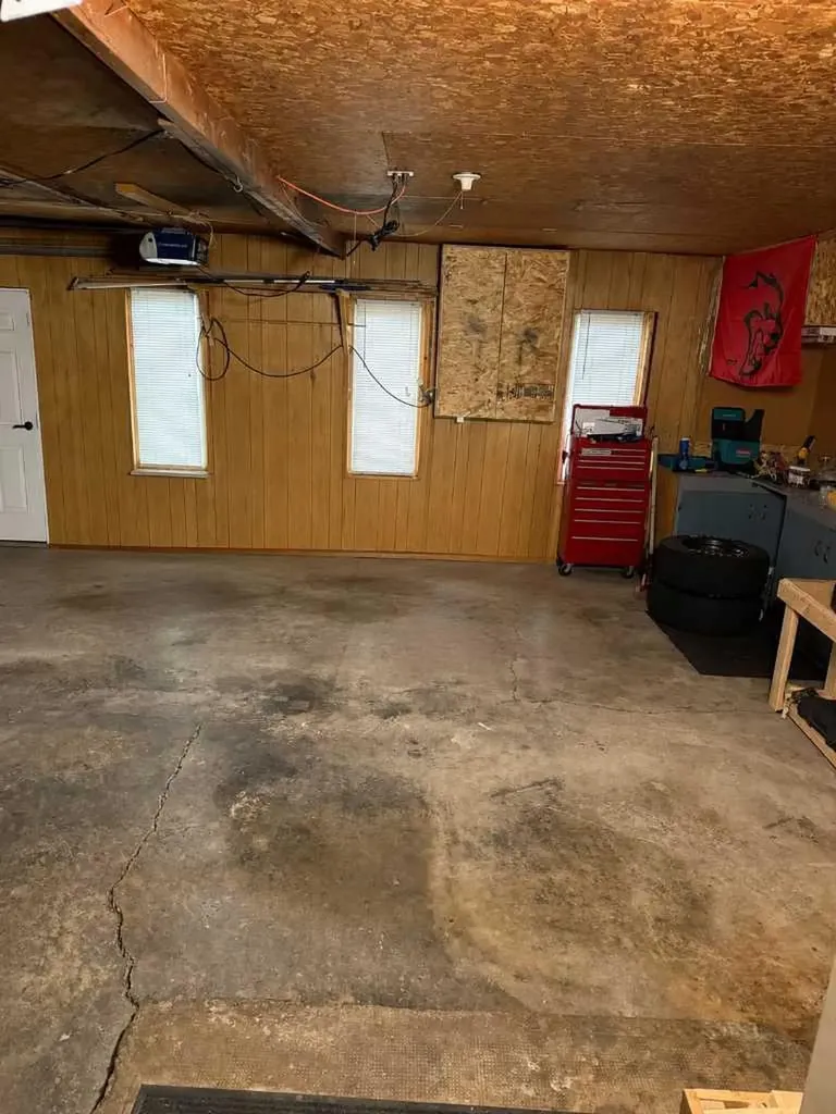 4410 43 Street Ponoka AB T4J1B8