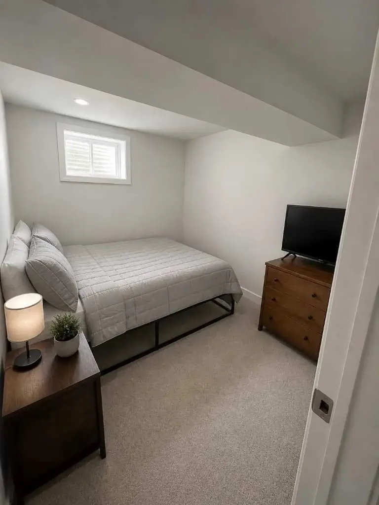 4410 43 Street Ponoka AB T4J1B8