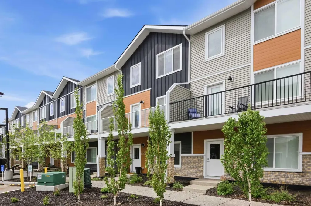 335 Creekside Boulevard SW Calgary AB T2X5L1