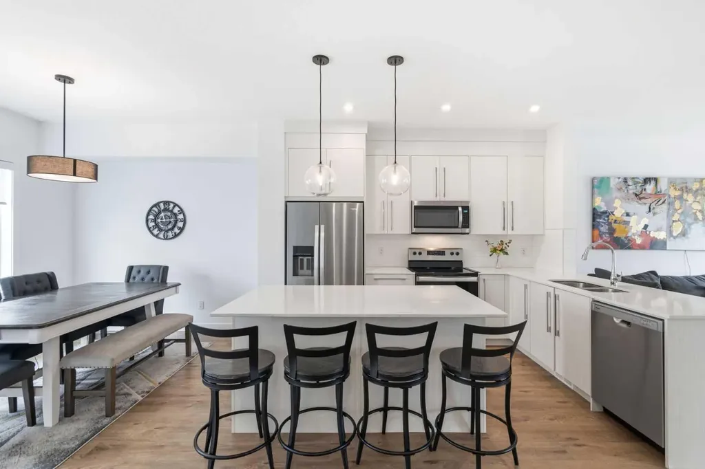 335 Creekside Boulevard SW Calgary AB T2X5L1