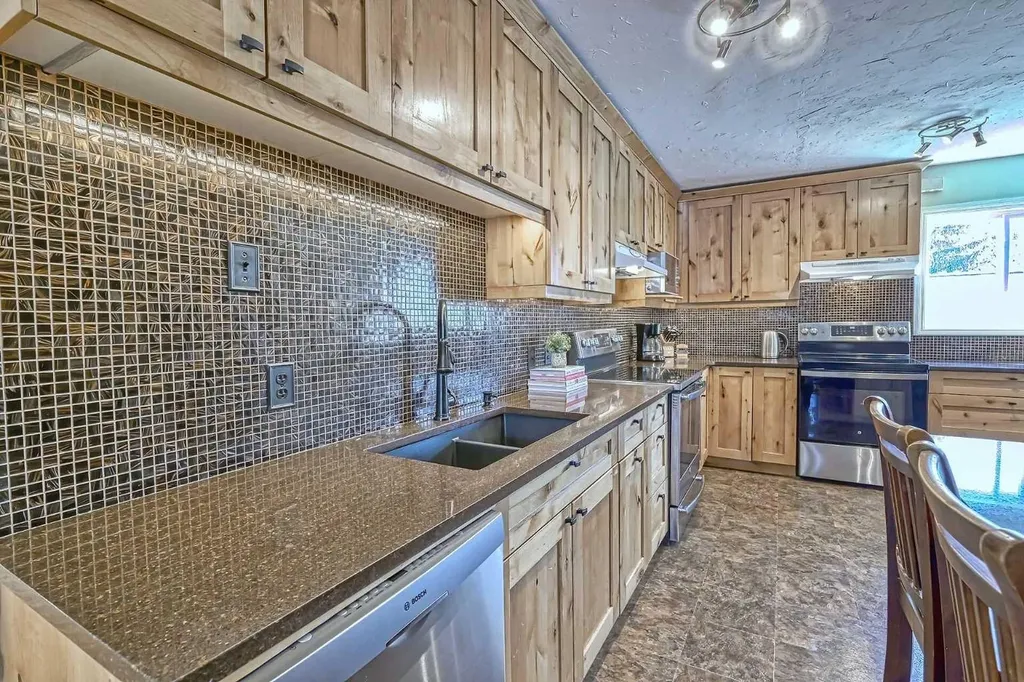 417 2 Avenue NW Diamond Valley AB T0L 0H0