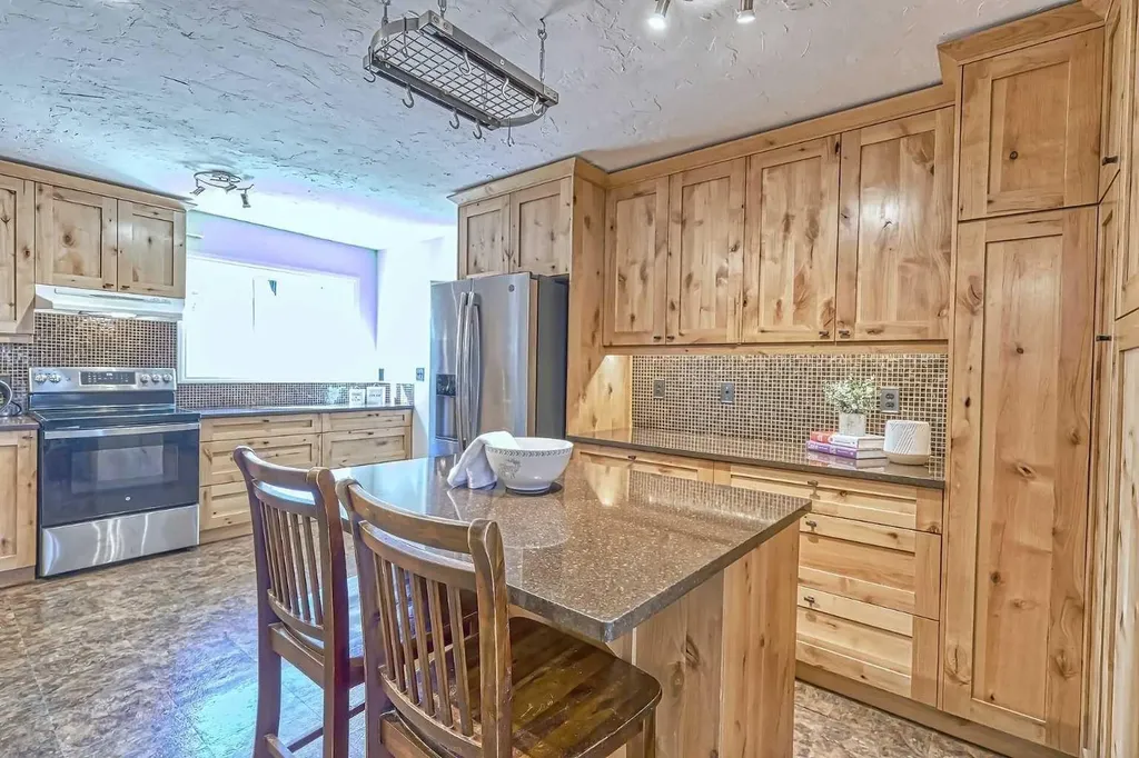 417 2 Avenue NW Diamond Valley AB T0L 0H0