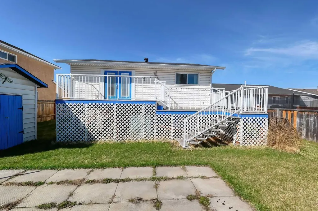 417 2 Avenue NW Diamond Valley AB T0L 0H0