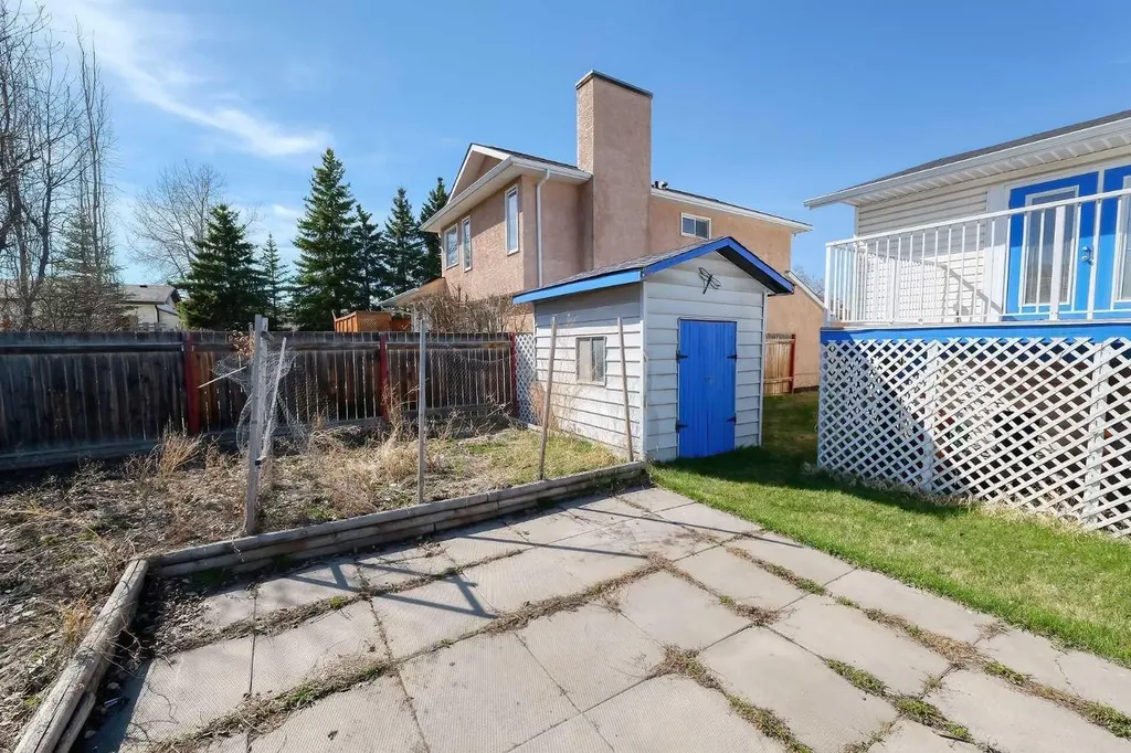 417 2 Avenue NW Diamond Valley AB T0L 0H0