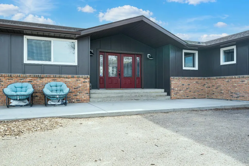 11310 Range Road 63 Range Rural Cypress County AB T1A 7H1