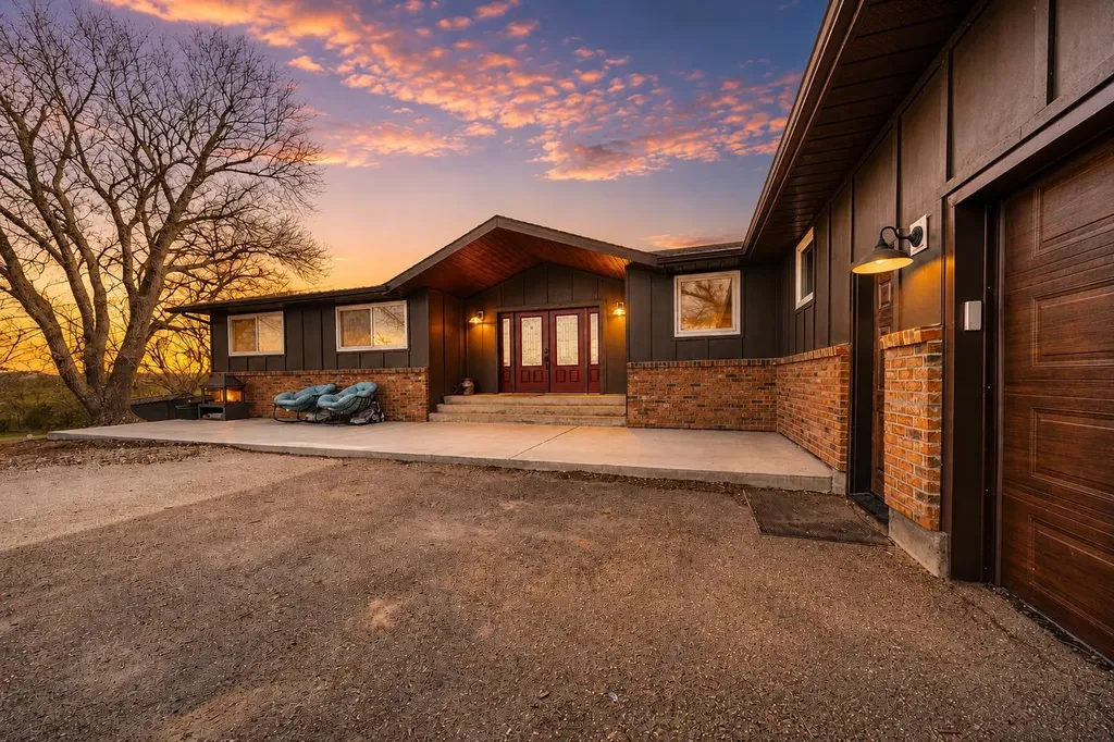 11310 Range Road 63 Range Rural Cypress County AB T1A 7H1
