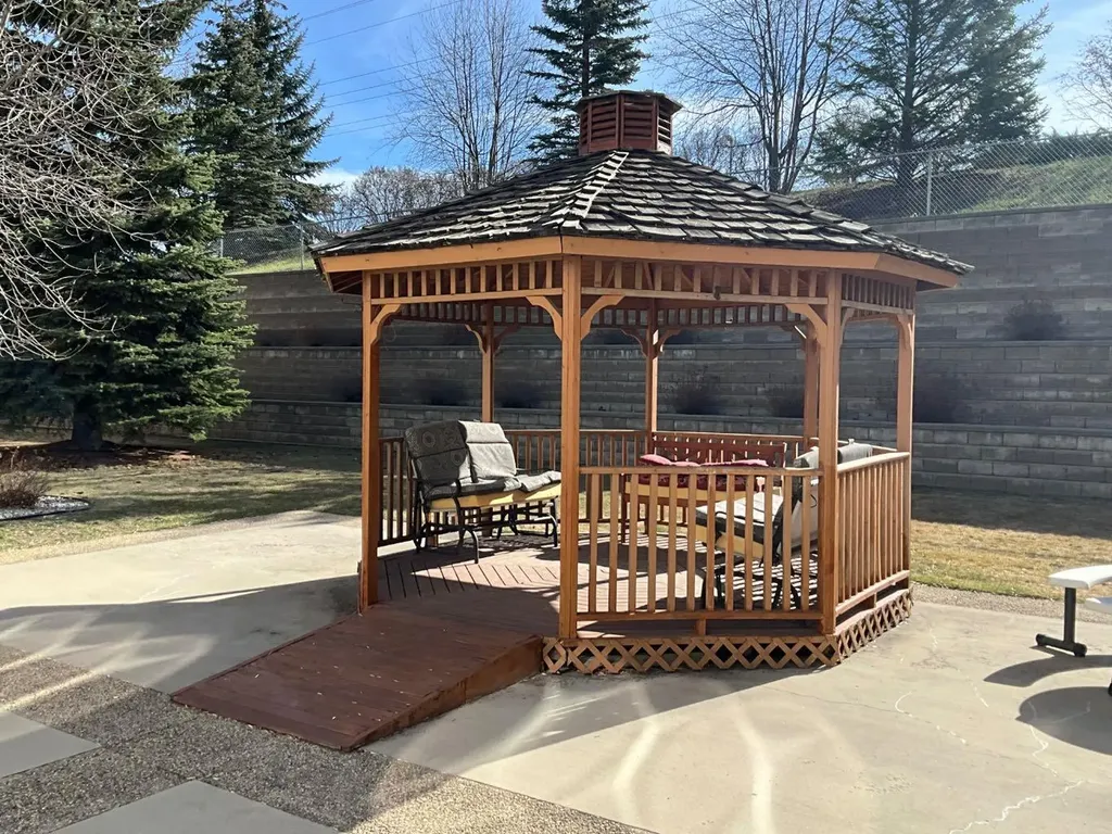 56 Carroll Crescent Red Deer AB T4P 3Y3