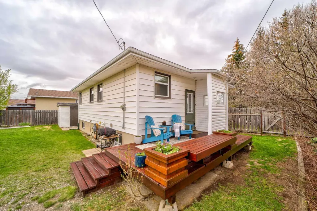 935 Kettles Street Pincher Creek AB T0K 1W0