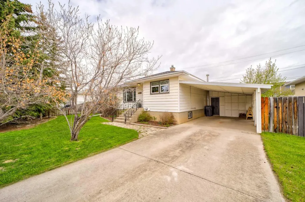 935 Kettles Street Pincher Creek AB T0K 1W0