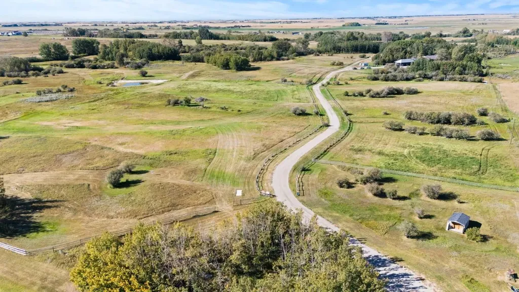 244082 817 Highway N Rural Wheatland County AB T1P 0H8